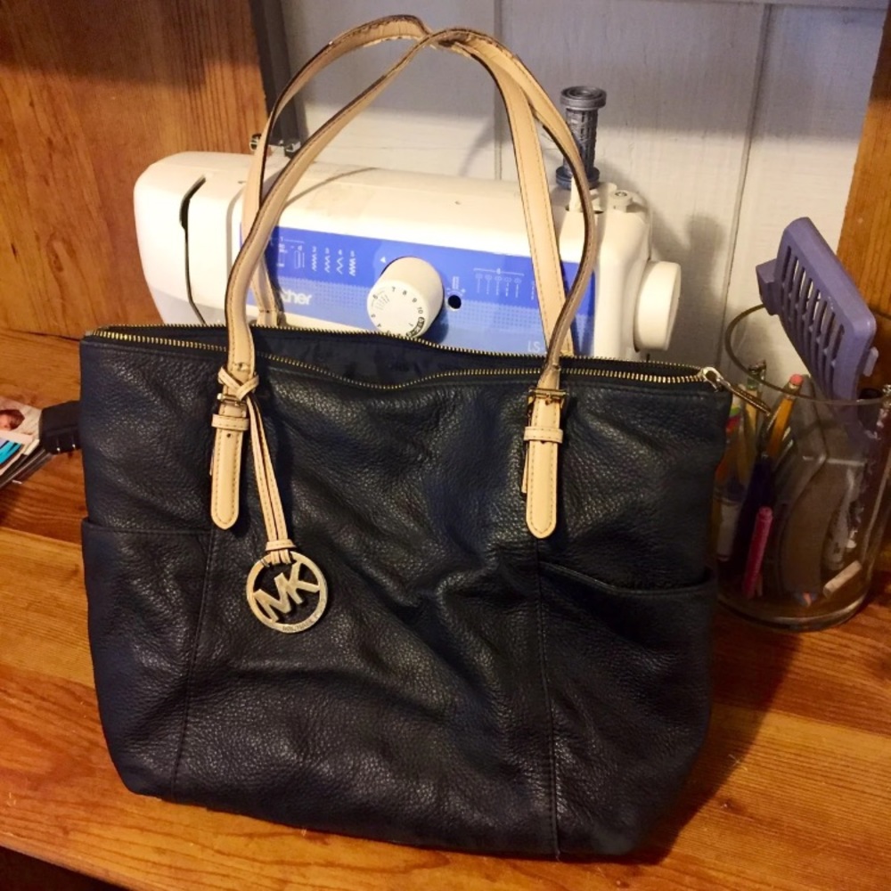 MICHAEL Michael Kors Black leather Jet Set tote